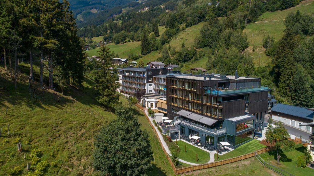 Hotel Der Waldhof Zell am See Exterior photo